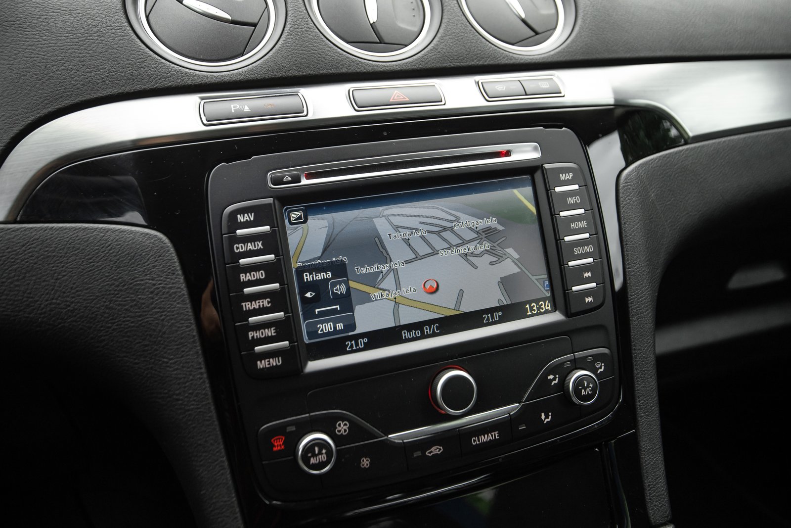 FORD S-MAX TITANIUM 2.0D 100KW