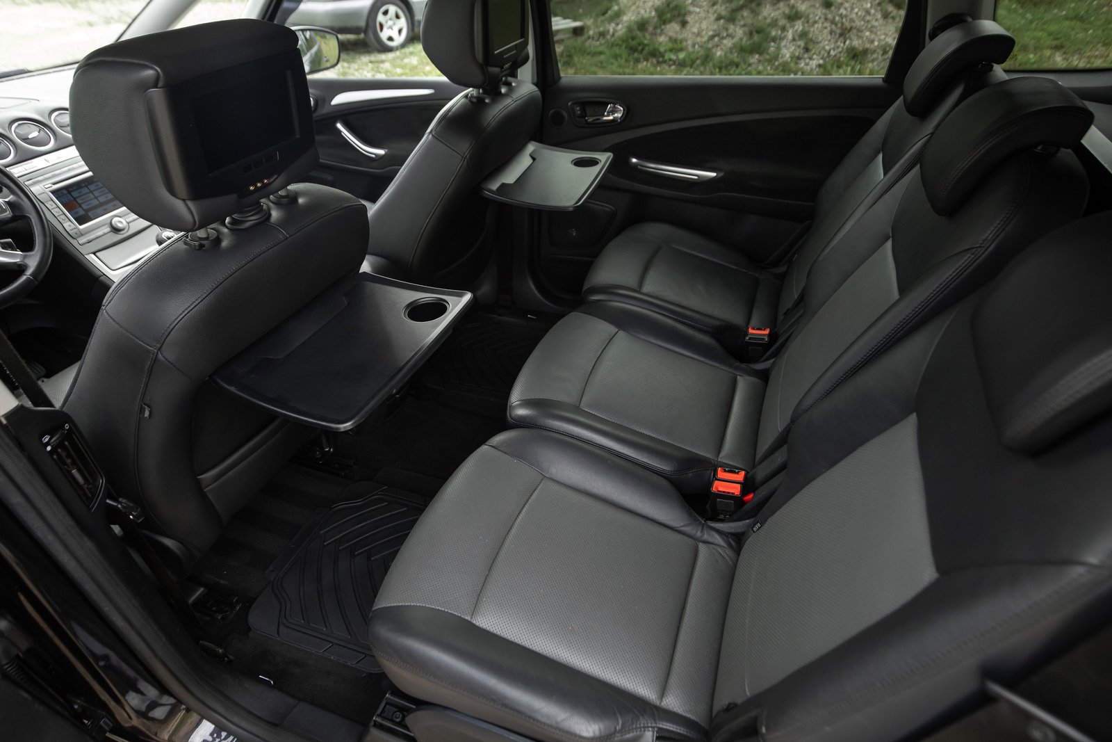 FORD S-MAX TITANIUM 2.0D 103KW