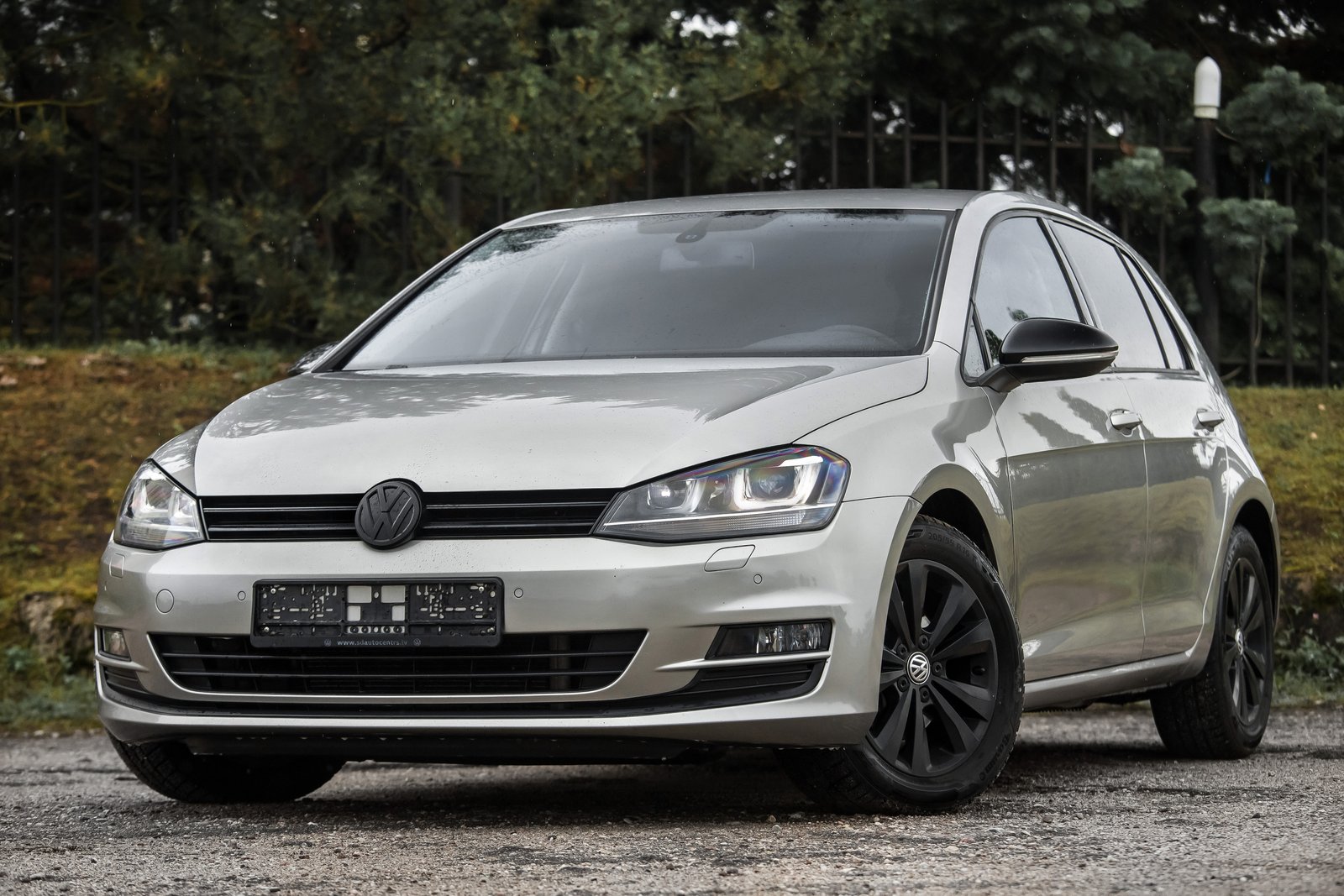 VW GOLF 7 R-LINE 1.6D AUTOMATS