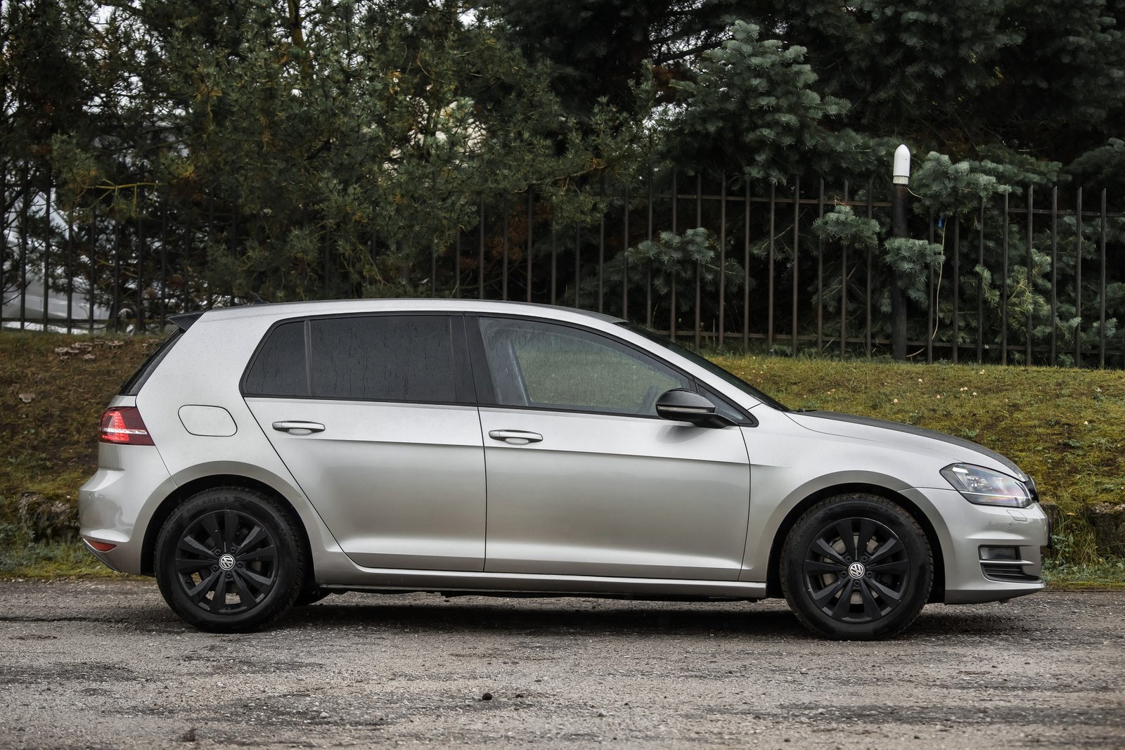 VW GOLF 7 R-LINE 1.6D AUTOMATS