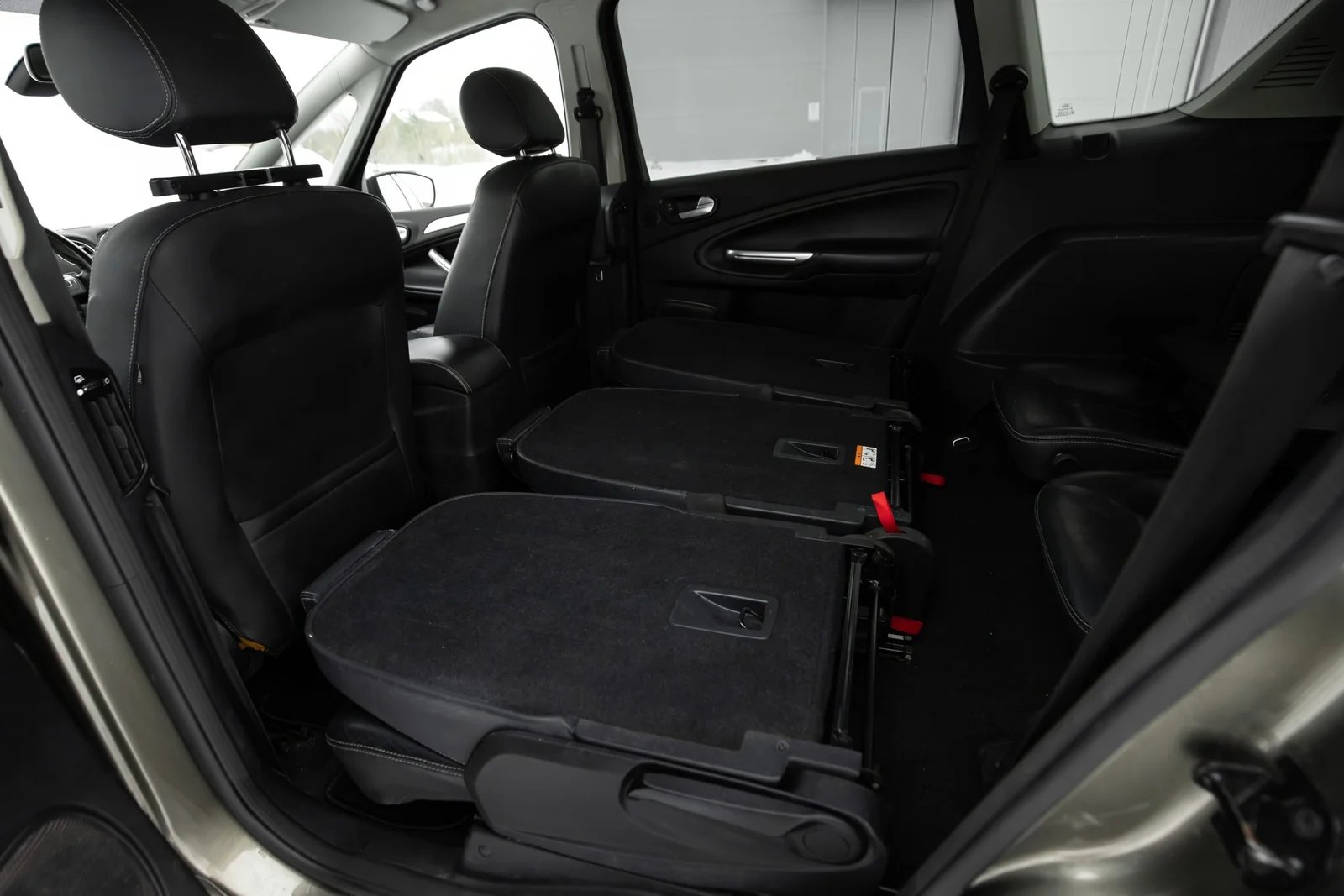 FORD S-MAX TITANIUM 2.0D 100KW FACELIFT 7SEATS
