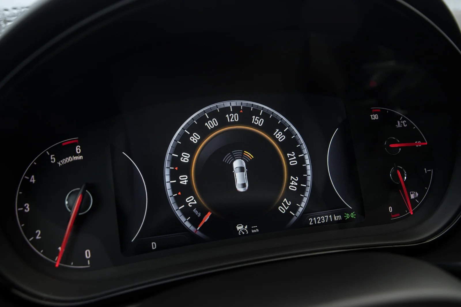OPEL INSIGNIA OPC LINE 2.0D 143KW 4×4